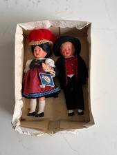 Anciennes 2 petites poupées