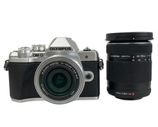 *MINT IN BOX* OLYMPUS OM-D