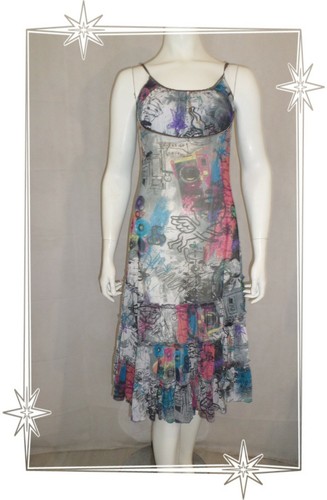 Robe à bretelles - +,
