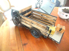 BEAU  GROS  CAMION   A  TIRER  EN TOLE  EPAISSE  + 2  BELLES  CAISSES   EN  BOIS