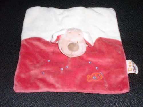 Doudou plat chien rouge - plat,