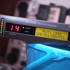 Processeur Yamaha FX900