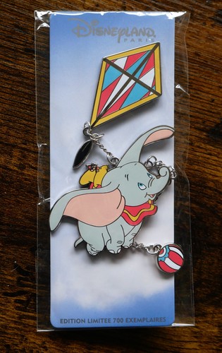 Pin disneyland paris cerf - paris,