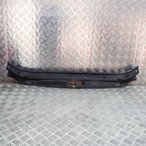 Garniture plastique du - garniture, en