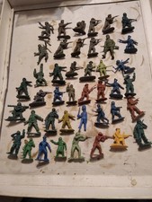 LOT SOLDATS MILITAIRES 1/32