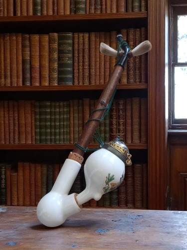 Pipe ancienne porcelaine