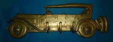 ANCIEN PORTE TORCHON MANTEAU EN BRONZE A 3 PATERES . L 47 cm . BAS RELIEF TACOT
