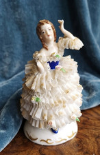 Statuette porcelaine