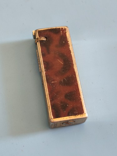 Ancien briquet vintage