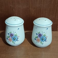 Salière Et Poivrière En