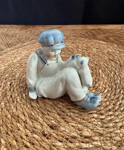 Figurine ancienne enfant assis - enfant,
