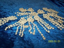 Beaux et anciens pompons en