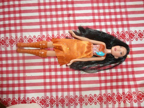 Poupée pocahontas disney - pocahontas,