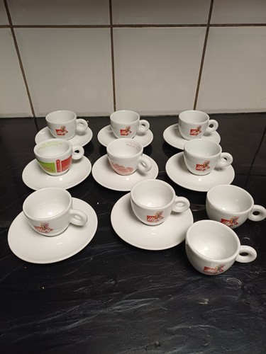 Tasse sous - et, a
