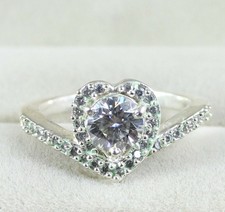 Forme Coeur Coupe Ronde Blanc Diamant Solitaire 1.24 CT Prise Bague Anniversaire