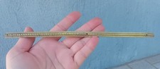Ancienne décoration / ornement en BRONZE ou LAITON, dim. = 0,9 cm sur 24,2 cm