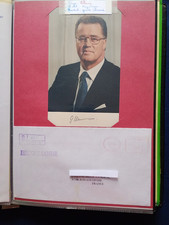 Photographie avec signature du