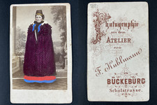 Kuhlmann, Bückeburg, Costume régional Vintage cdv albumen print Tirage albumin