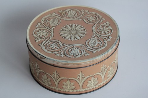 Boîte biscuits tôle