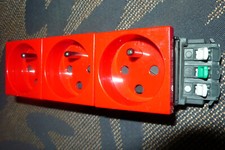 LEGRAND 77323 Triple prise de