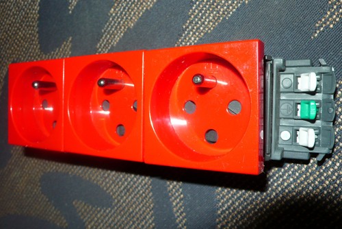 Legrand 77323 triple - 77323, de