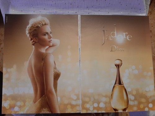 Publicité papier parfum - papier,