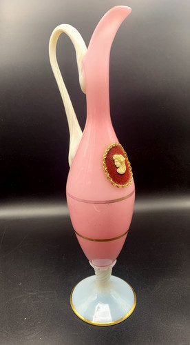 Aiguière vintage opaline - , rose