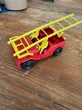 JOUET DE BAZAR JEEP POMPIER 12 CM VOITURE SEULE 16 CM ECHELLE