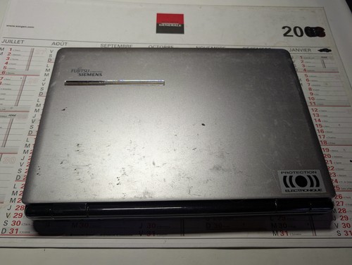 Fujitsu siemens amilo m6453g - siemens,
