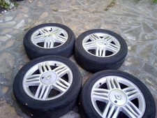 4 jantes aluminium renault