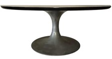 MAURICE BURKE D'APRÈS E. SAARINEN. TABLE DE CENTRE TULIP. ARKANA. U.K. XXE