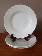 3 Assiettes creuses blanches 1