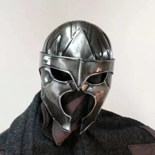 Déguisement casque chevalier