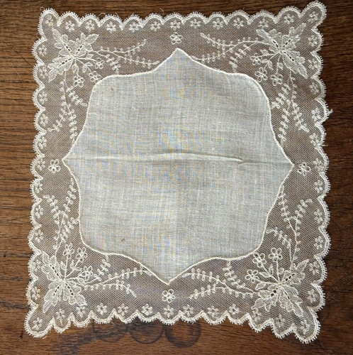 Dentelle ancienne mouchoir - dentelle,