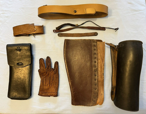 Lot cuir militaria - , jugulaires