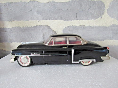 Ancienne voiture cadillac - cadillac, a