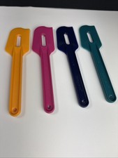 Tupperware 8" Paddle Spatula &