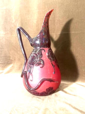 Le Verre Français grand pichet au décor "prune" H:34cm Schneider avec signature