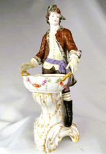 SUPERBE FIGURINE STATUE