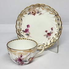 Ancienne tasse à café et