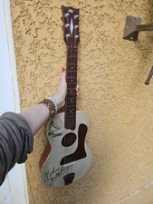Johnny Hallyday Guitare Plastique  - Jouet d'Enfant Vintage