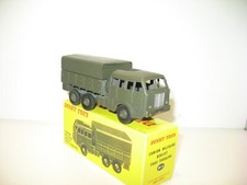 DINKY TOYS camion miliaire