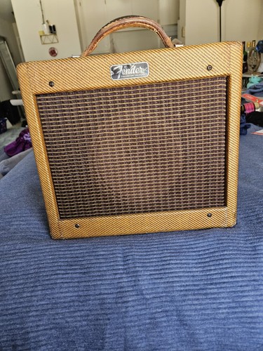 Fender champ amp - fender, 8"