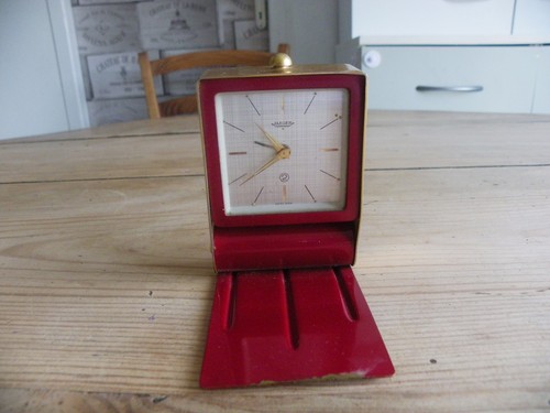 Pendulette horloge réveil - pendulette,