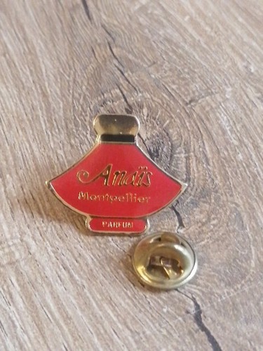 Pin parfum anais - pin's,