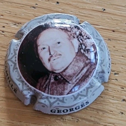 Rare georges capsule - , pierre