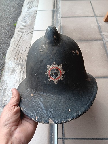 Ancien casque pompier - casque,