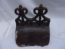 Ancienne Tuile faîtière en terre cuite