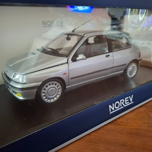 Renault clio 16s - renault, gris