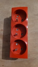 Bloc trois prises de courant rouge ALB45234 Schneider Electric ALTIRA